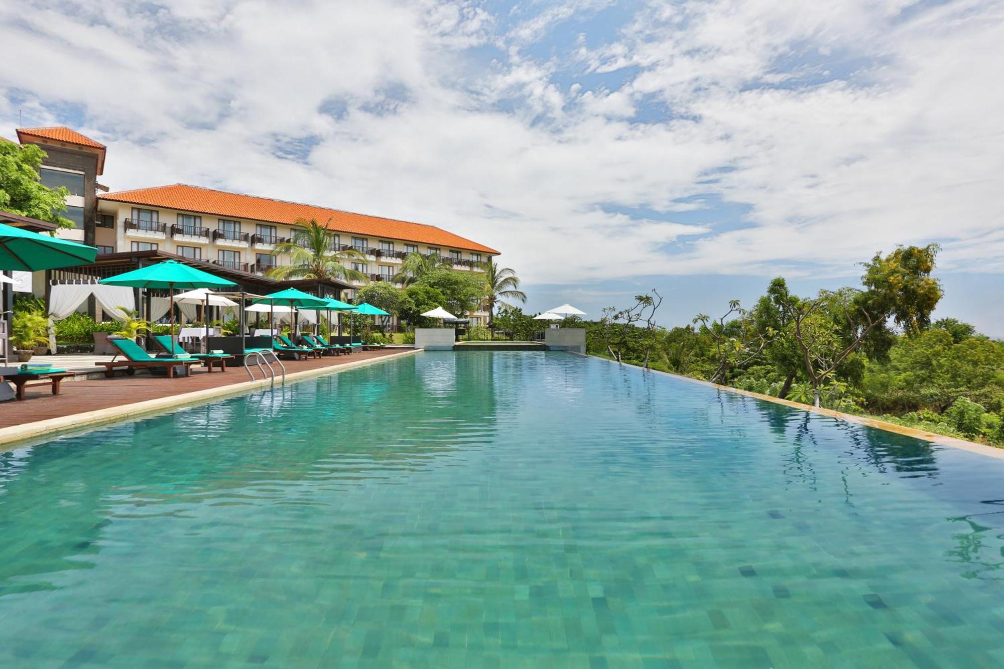 New Kuta Hotel By Lorin Uluwatu Exterior foto